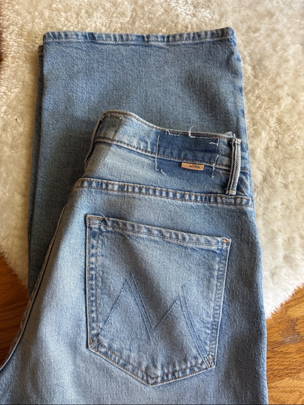 Lil Mothers lasso sneak Blue Jeans - Classic Everyday Fit